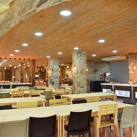 El Jou Nature Hotel