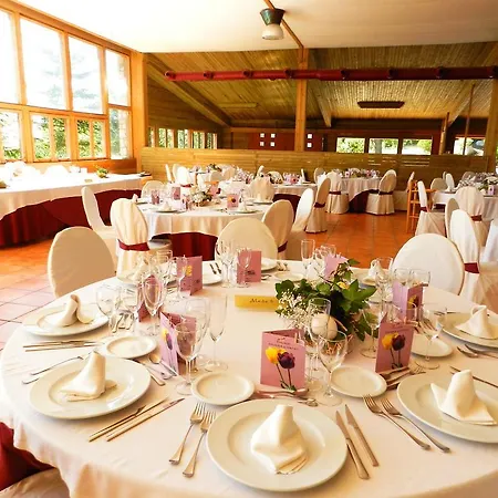 Hotel Familiar El Jou Nature 3*
