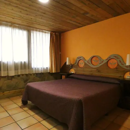 Hotel Familiar El Jou Nature 3*